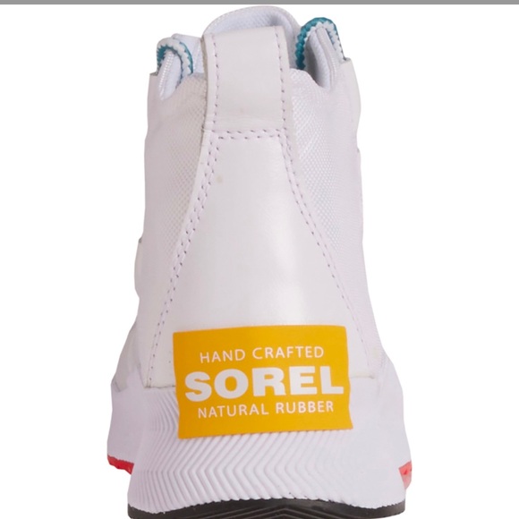 NWT Sorel Out N About lll Classic Waterproof Women’s Boot - Picture 4 of 7